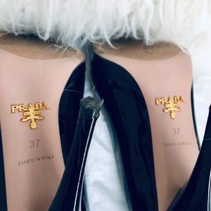 PRADA Pumps